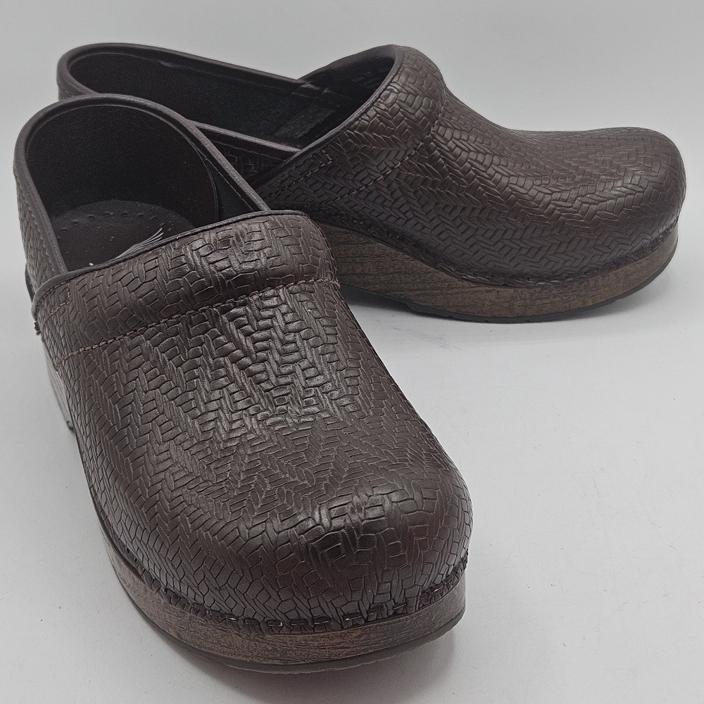 Dansko Textured Leather Clogs Size 37 US Size 6.5 / 7